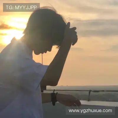 滑璇鸣